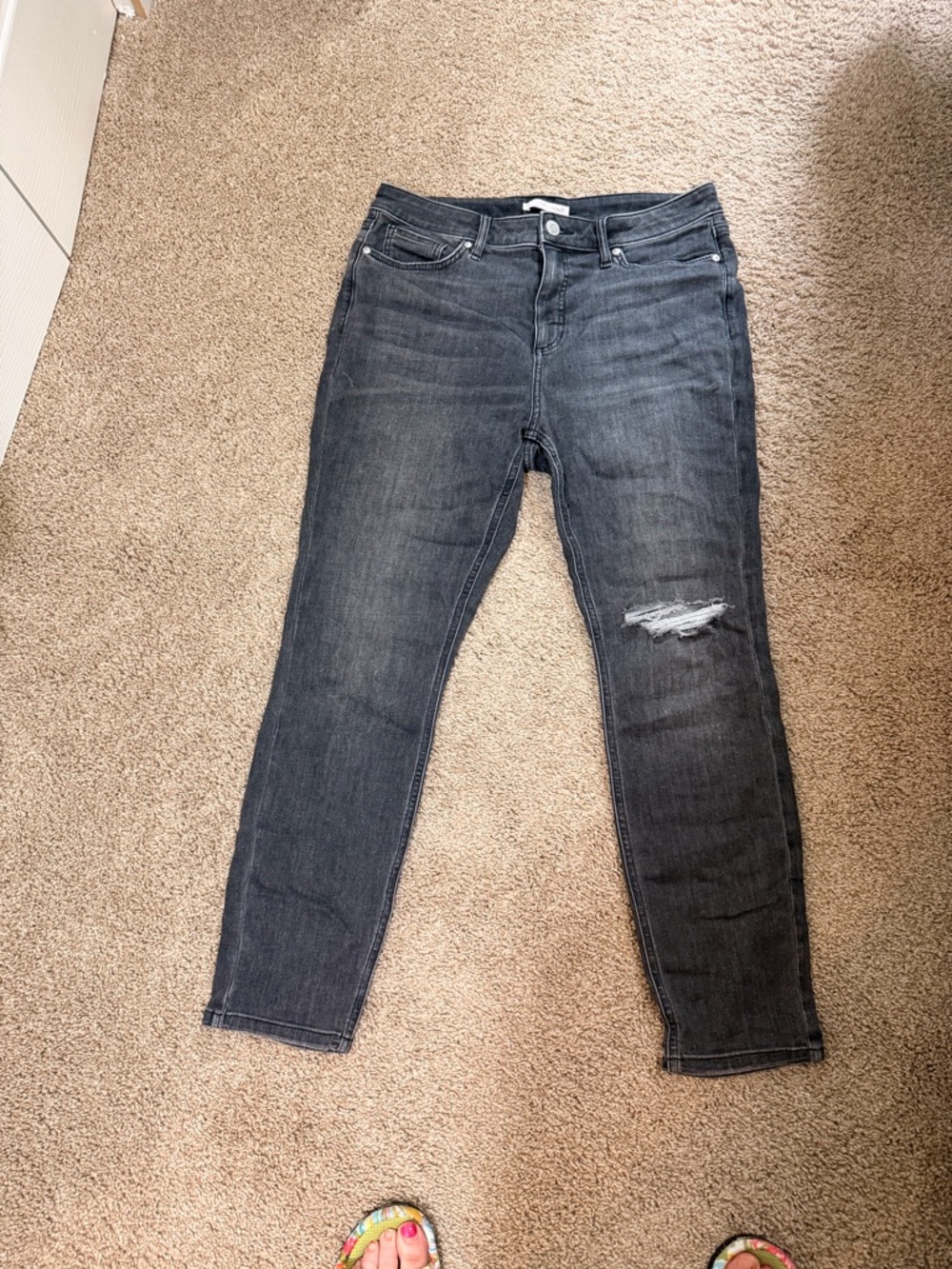 LC Lauren Conrad Charcoal Skinny Jeans with Knee Distress